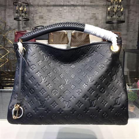 bag louis vuitton yupoo|louis vuitton chic shoulder bags.